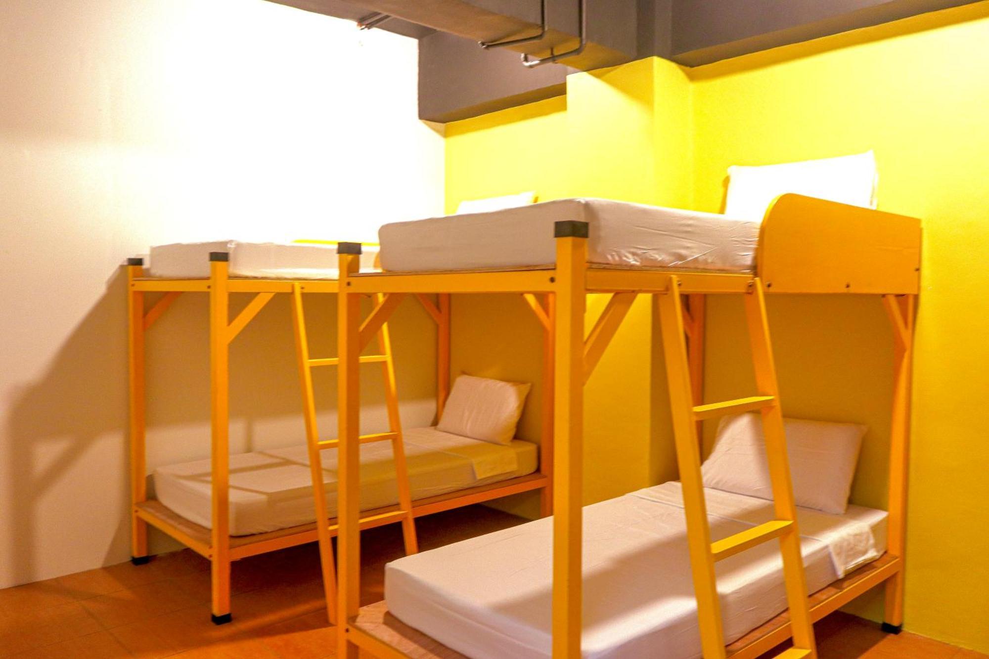 Cheese Hostel Manila Makati City Exteriér fotografie