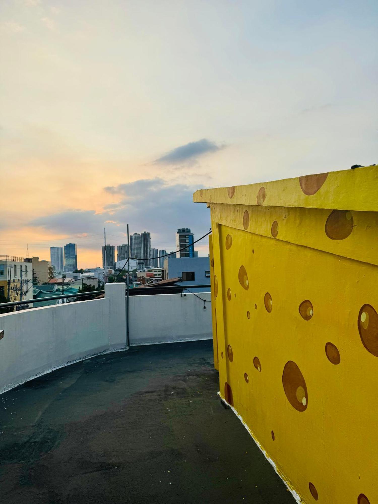 Cheese Hostel Manila Makati City Exteriér fotografie