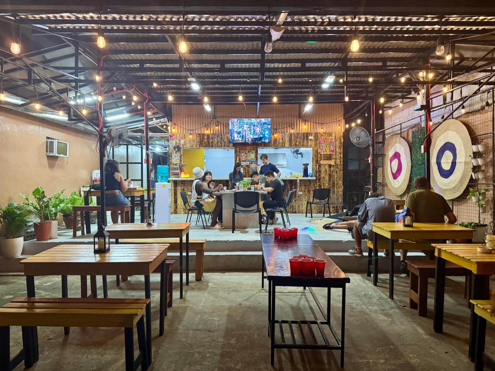 Cheese Hostel Manila Makati City Exteriér fotografie